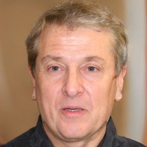 Testimonial highlighting mental clarity, better sleep, and overall wellness benefits